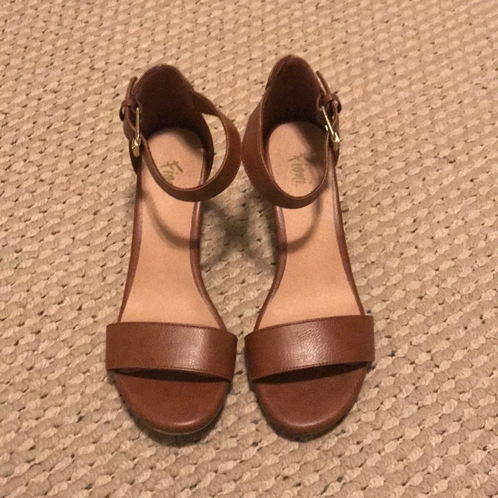 Cognac Strappy Wedge Sandal- low heel, sz 8